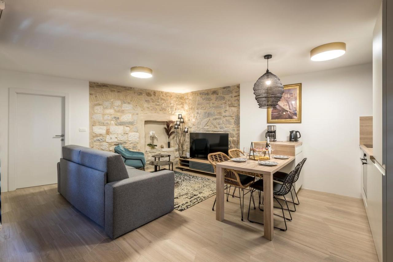 Diamond In The Heart Of The Palace Apartman Split
